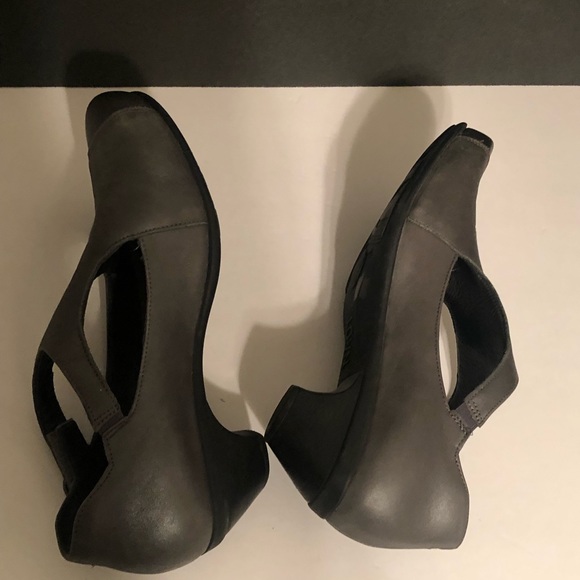 NAOT Womens Gray Mary Jane Strap Heel Sz 8 - Picture 7 of 9